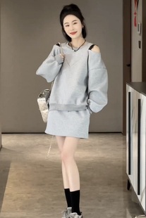 今年流行漂亮套装裙2024春季时尚韩版设计感圆领卫衣a字裙裤