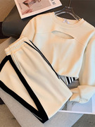 白色休闲时尚套装女秋冬季2024年设计感运动卫衣阔腿裤两件套