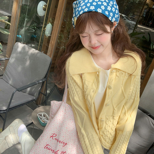 yukixiaoshu奶黄色针织开衫，24春季拼接麻花钩织毛衣