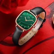 iw瑞士机芯手表女表女士小绿表，时尚百搭方形超薄防水精致气质腕表