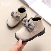 女宝宝公主鞋子1-3岁2秋冬季小童小皮鞋单鞋婴幼儿短靴软底学步鞋