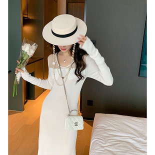 zhuyiyi裙子女2022年高级设计感中长款v领气质显瘦白色连衣裙