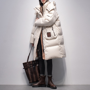 米白色连帽羽绒服女中长款2023年冬季白鸭绒(白鸭绒，)宽松显瘦加厚外套