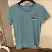 UA安德玛女士健身训练运动短袖跑步舒适半袖休闲T恤上衣 1371487