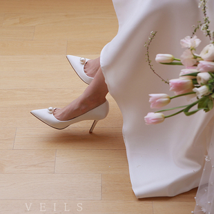 2021年原创简约白色缎面高跟婚鞋新娘结婚设计感细跟软底单鞋