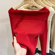 一字肩针织衫女长袖红色，毛衣2023修身别致独特性感露肩上衣女