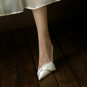 maudie法式婚鞋女粗跟缎面高跟鞋，白色新娘鞋小众蝴蝶结伴娘鞋百搭