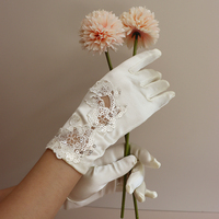 法式缎面蕾丝波浪，边米白色结婚新娘手套，弹力婚纱礼服手套短款复古