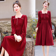 秋季中年女装时尚韩版妈妈，裙子高腰酒，红色黑色长袖中长裙连衣裙