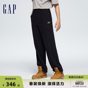gap男装2024龙年新春时尚，刺绣运动卫裤宽松新年红色长裤422218