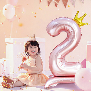 42寸带底座大号粉色数字铝膜气球，生日装饰场景，布置男女孩周岁拍照
