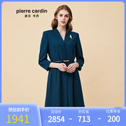 皮尔卡丹女装秋冬季蓝色，长袖含羊毛连衣裙，时尚收腰v领a字裙