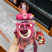 2024迪士尼草莓熊水杯儿童上学专用学生防摔巴斯光年吸管杯子