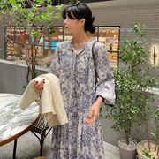 韩国chic春季法式复古V领系带蝴蝶结水墨印花设计宽松长袖连衣裙