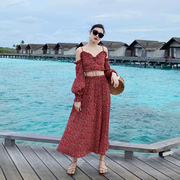 马尔代夫沙滩裙女显瘦遮肉海边度假裙设计感泡泡袖吊带连衣裙套装