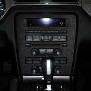 适用于2010-2014款福特野马中央控制cd，面板a板翻毛皮汽车改装装饰