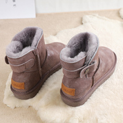 雪地靴女2023加绒加厚短靴皮带扣平底短筒防滑冬季保暖棉鞋