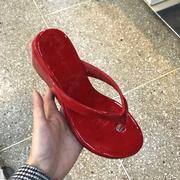 2022夏季韩国漆皮亮面人字拖简约夹趾坡跟高跟气质外穿凉拖鞋
