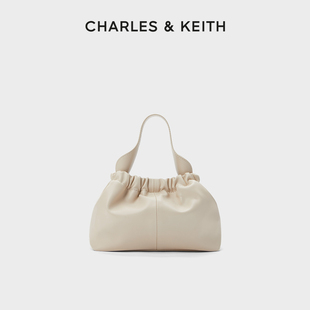 charles&keith春夏，女包ck2-10151320时尚柔软链条，单肩云朵包女