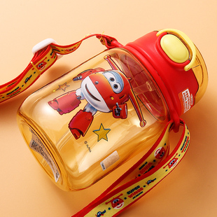 超级飞侠儿童背带吸管杯便携卡通，幼儿园宝宝水壶小学生防摔塑料杯