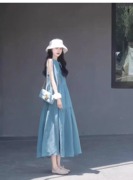 法式蓝色背心连衣裙女夏夏季设计感小众无袖收腰显瘦海边度假长裙