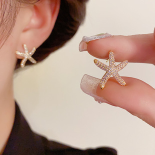 森系高级感轻奢精致满钻海星耳钉s925银针，简约小清新时尚优雅耳环