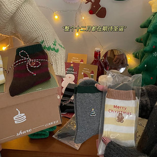 坚果妈咪羊毛圣诞袜子女，中筒袜秋冬季加厚保暖圣诞节礼物情侣长袜