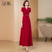 高级感酒红色连衣裙，2023夏季优雅气质，收腰显瘦到脚踝大摆长裙