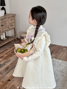 女童时髦连衣裙2023韩国版秋冬款，女孩洋气立体花朵夹棉加厚背心裙