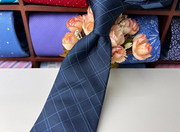 绣花大牌外贸原单桑蚕丝，真丝男商务正装，藏蓝色英伦绣花领带8cm