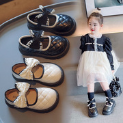女童公主鞋2024春款儿童可爱蝴蝶结，珍珠演出鞋小中大童黑色小皮鞋