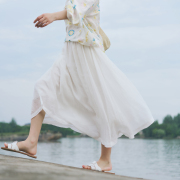 梭家白色海浪飘逸轻盈苎麻，莱赛尔混纺白色半身裙，夏日女法式长裙