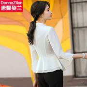 七分袖白色西装外套，女夏季2024韩版时尚，气质荷叶边小西服上衣