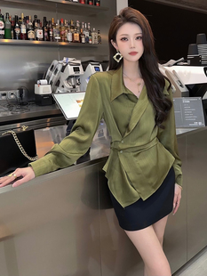 韩系chic小众设计高级感收腰不规则绿色长袖衬衫女春夏季小衫上衣