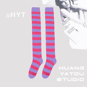 粉紫色动漫原宿过膝袜，y2k斑马条纹袜，表演大腿韩式街头糖果长筒袜