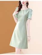 时尚高级感短袖纯色连衣裙女夏2024气质简约减龄收腰显瘦裙子