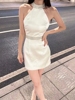 法式重工白色挂脖连衣裙2023夏季绝美无袖气质收腰高级感短裙