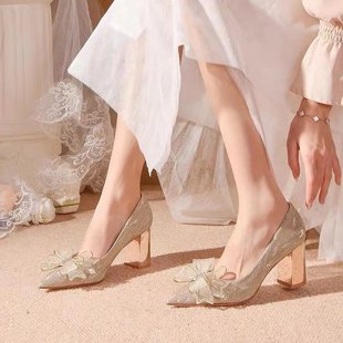 法式粗跟婚鞋女主婚纱，秀禾两穿2024年新娘鞋，香槟色小众高跟鞋