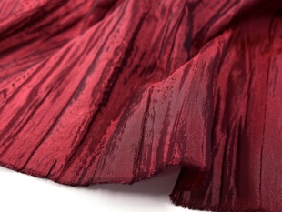 时装褶皱 凹造型设计暗红色光泽廓形不规则褶皱面料半裙风衣布料