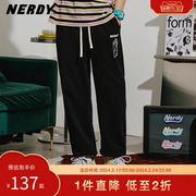 NERDY23年春季太空窗图案束脚长裤时尚宽松运动直筒长裤子女