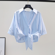 浅蓝色短款衬衫女下摆系带，打结宽松棉，衬衣2024春季设计感百搭上衣