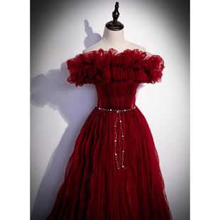 红色婚纱一字肩晚礼服女纱裙蓬蓬裙法式主持人超仙森系主婚纱高端