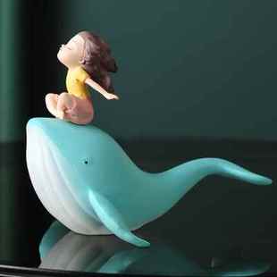 现代治愈系小物件幸福感，创意鲸鱼女孩摆件，房间书柜海豚家居装饰品