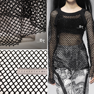 黑色纯色镂空网大眼孔网布 渔网镂空网格透视网纱罩衫设计师面料