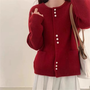 春装圆领女士开衫2024春季洋气时髦简约氛围感红色毛衣外套女