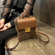 路易米希尔高级感盒子小方包手提单肩花朵镶钻女包小包斜挎手机包