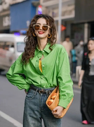 港风复古洋气绿色长袖衬衫女2024春季设计感小众百搭显瘦减龄上衣