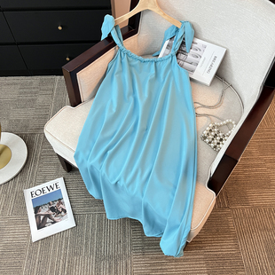 捡漏度假风系带吊带连衣裙，女夏季宽松显瘦a字裙蓝色中长裙子