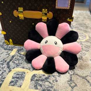 日本潮牌blackpink粉色太阳花坐垫毛绒玩具抱枕椅垫靠枕汽车座垫