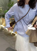 日系文艺风~显白经典蓝白细条纹宽松半开襟长袖衬衫